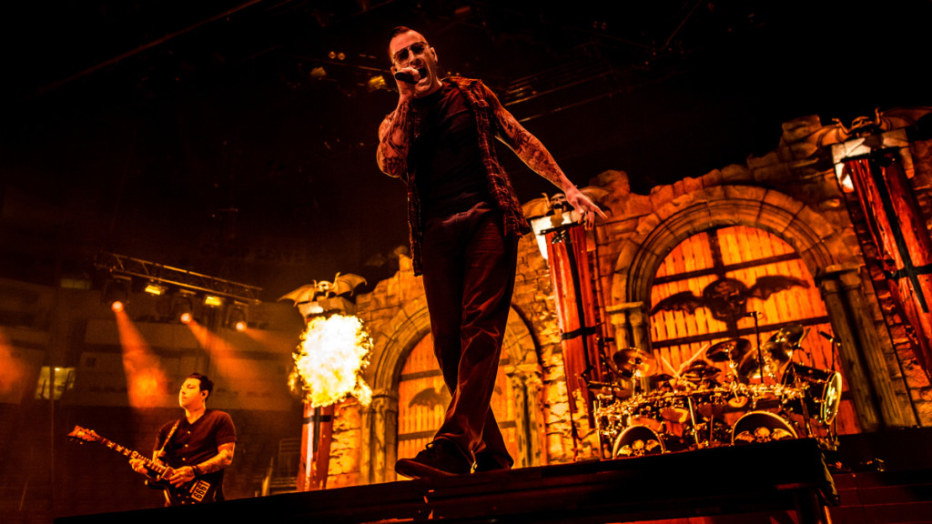 Shadows domina o palco em Hershey, PA (FOTO: Reprodução/Matt Christine)